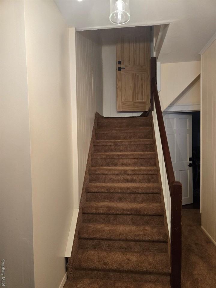 92 Wavecrest St - Photo 2 of 11