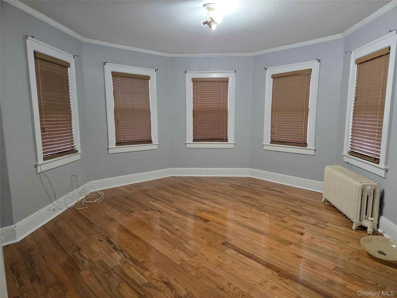 92 Wavecrest St - Photo 7 of 11