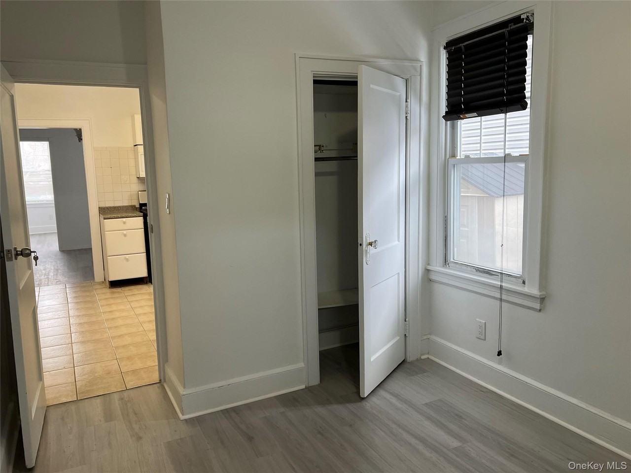 514 College Pl - Photo 5 of 13