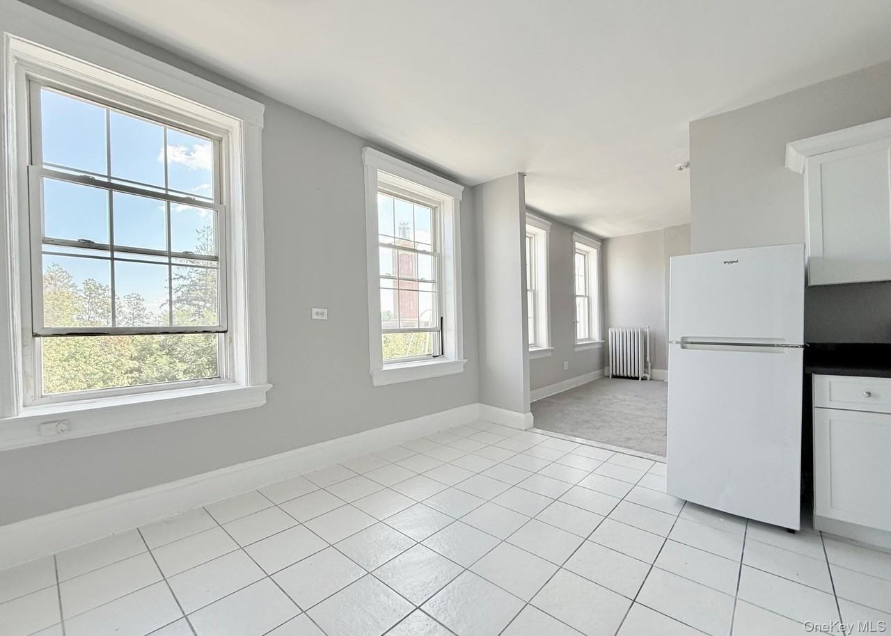 132 W Boston Post Rd Apt 5 - Photo 5 of 22