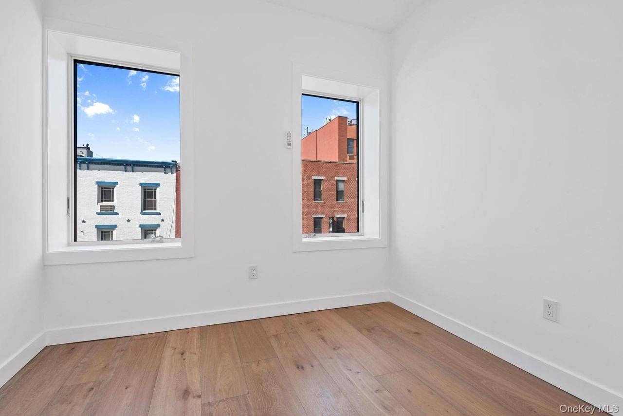 177 Smith St Apt 2 - Photo 7 of 11