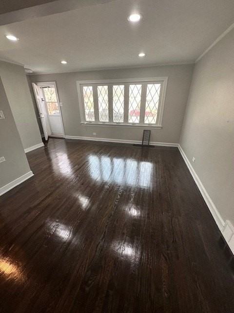 5136 S Luna Ave - Photo 3 of 16