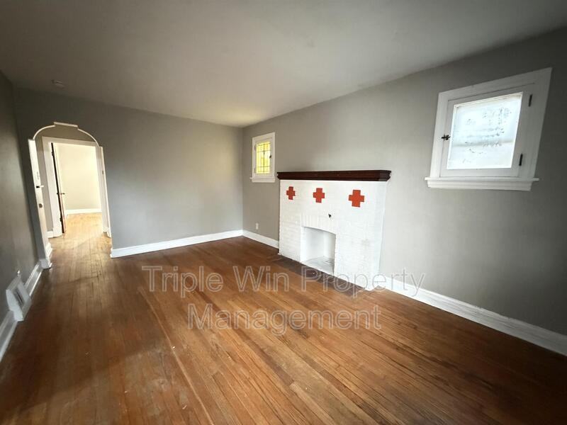 2527 Switzer Ave - Photo 7 of 26