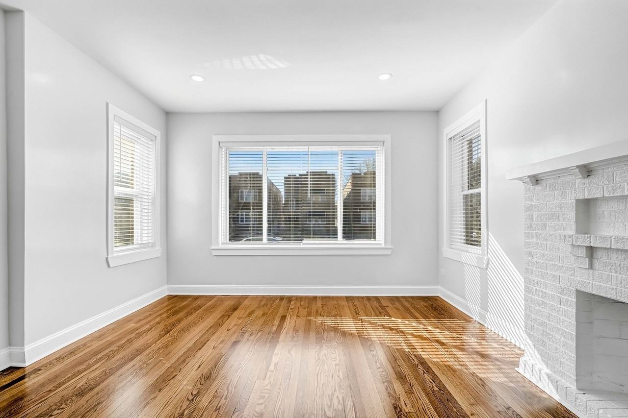 1837 N Mason Ave Unit 1 - Photo 4 of 15