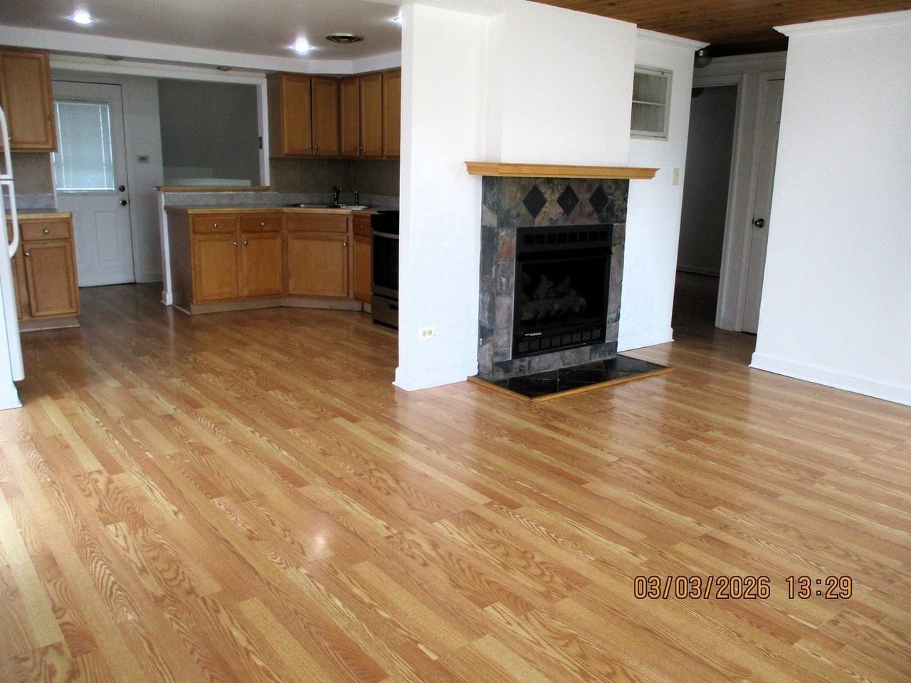 4128 W 90th St - Photo 4 of 16