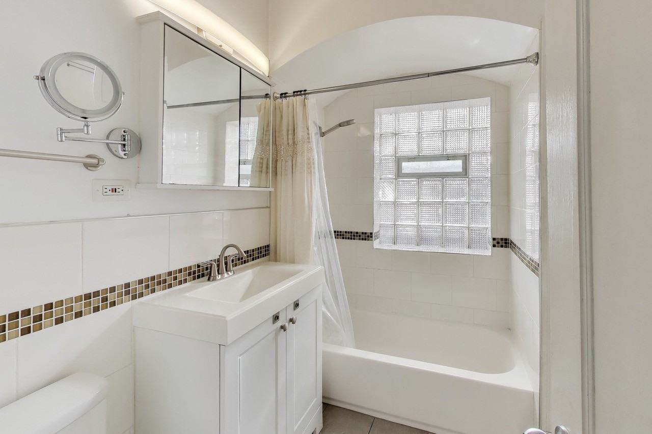 620 Elgin Ave Apt 2 - Photo 6 of 25