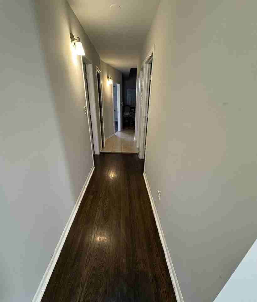 6130 S Rhodes Ave #2 - Photo 4 of 9