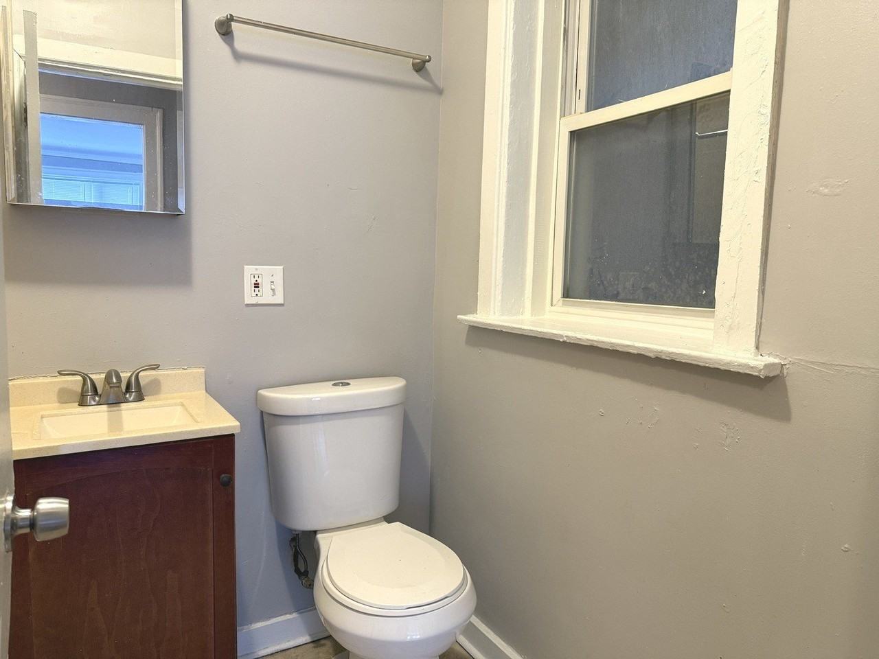 7617 S Kingston Ave Apt 1a - Photo 7 of 13