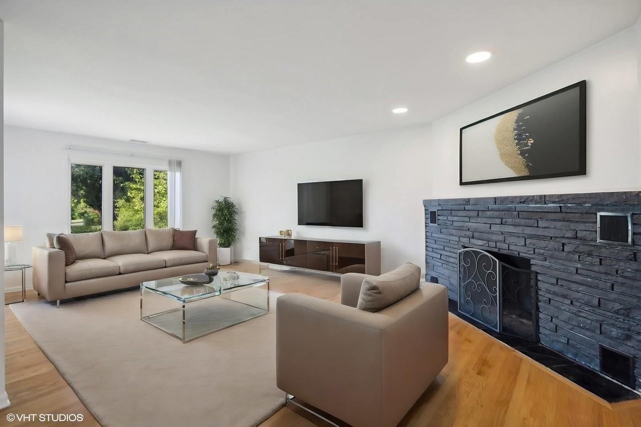 2897 87th St - Photo 2 of 21