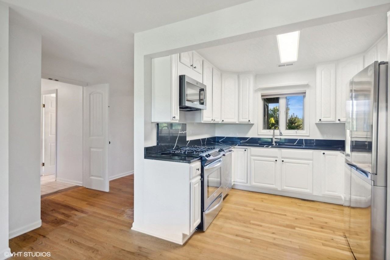 2897 87th St - Photo 6 of 21