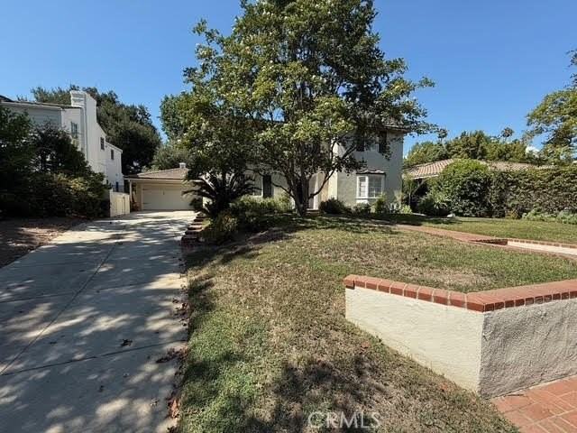 991 Roxbury Rd - Photo 3 of 39