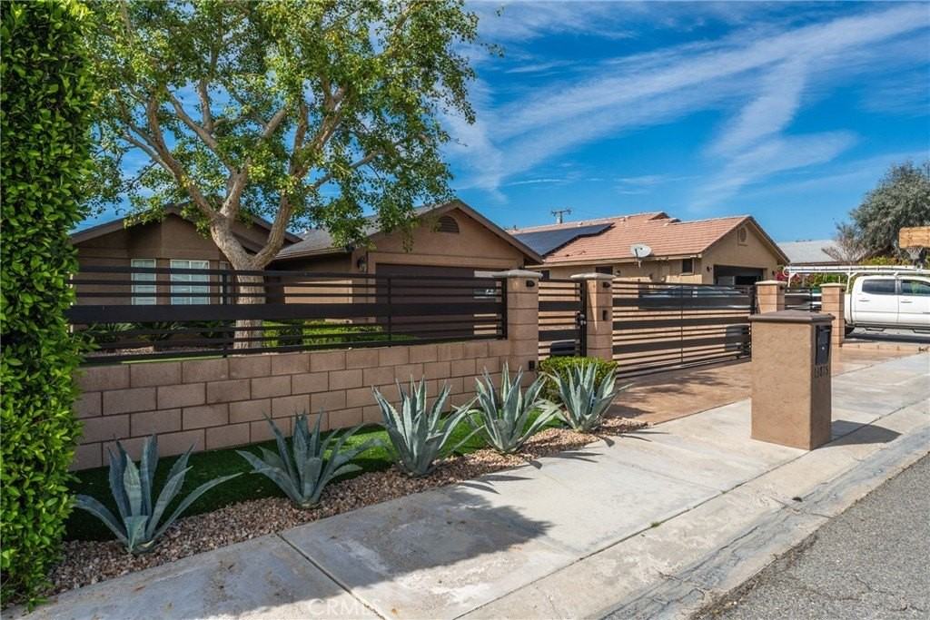 13815 Del Ray Ln - Photo 3 of 43