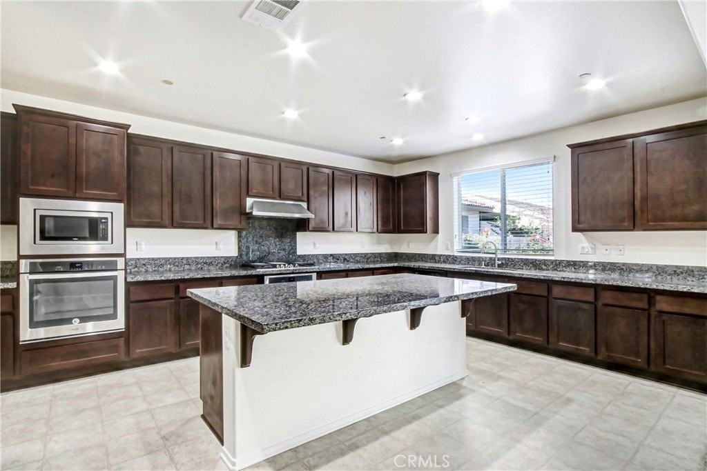 11627 Salvia St - Photo 4 of 25