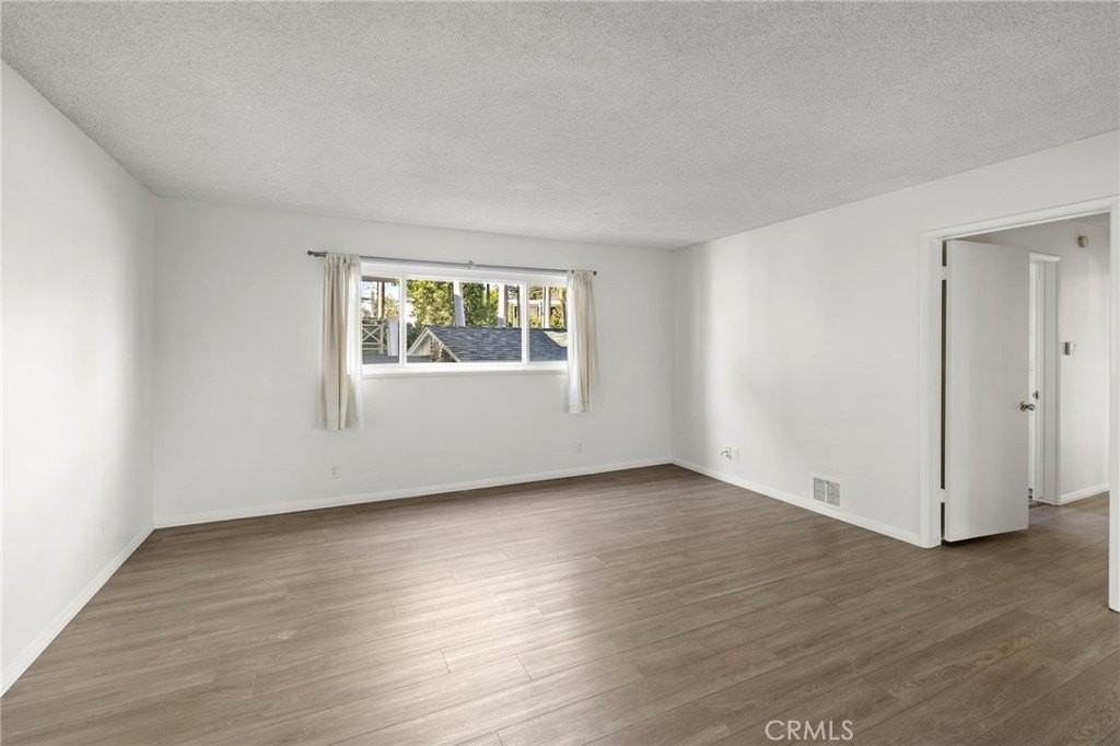 291 Cypress Dr #3 - Photo 5 of 16