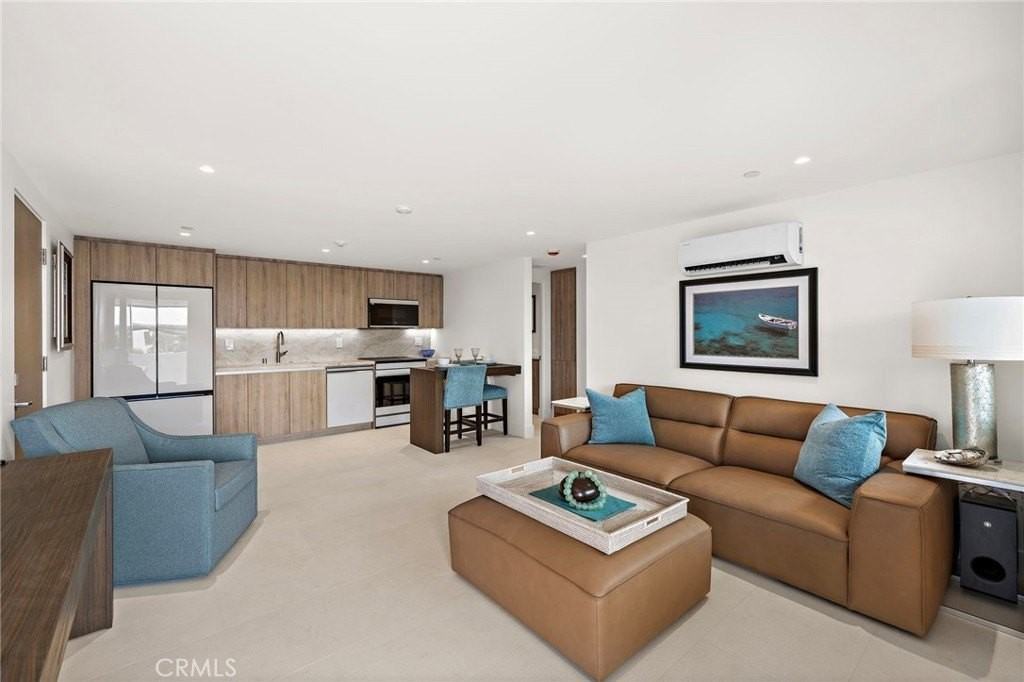 200 Alta Vista Way #B - Photo 5 of 28