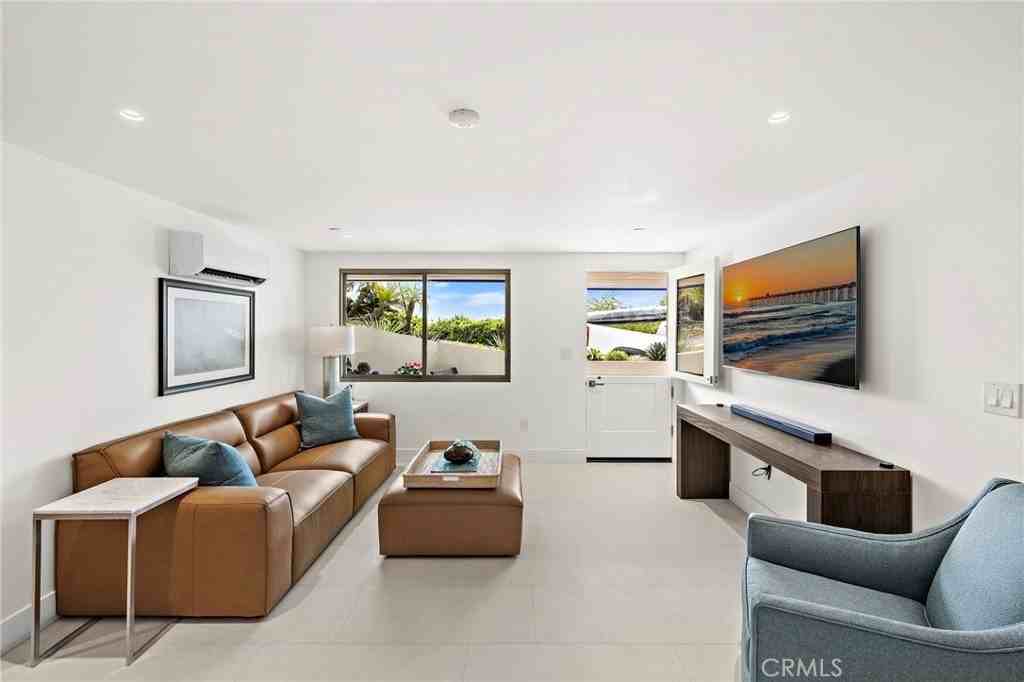 200 Alta Vista Way #B - Photo 6 of 28