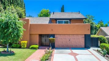 featured image of 26412 Via Lara