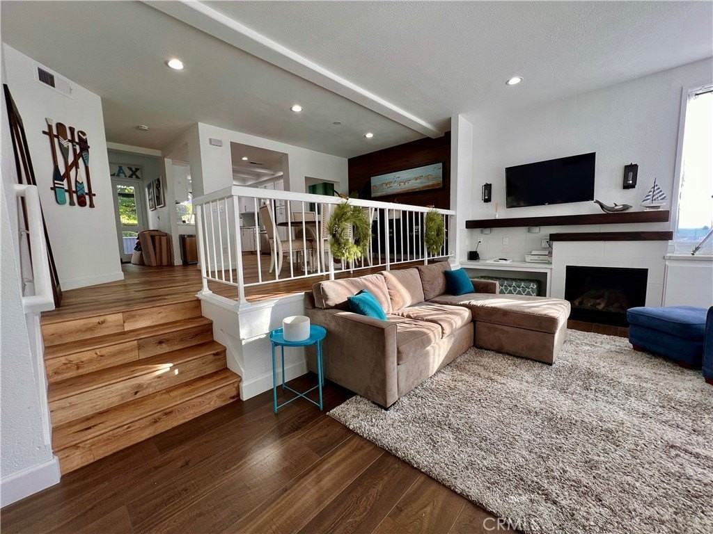 7 Swift Ct #210 - Photo 5 of 33