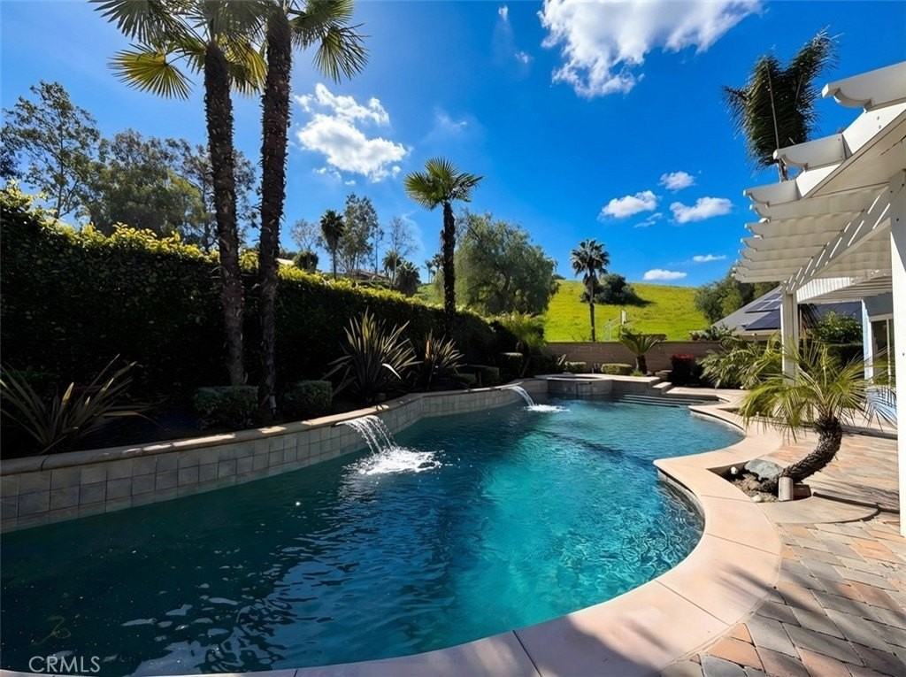 24996 Marin Ct - Photo 2 of 17