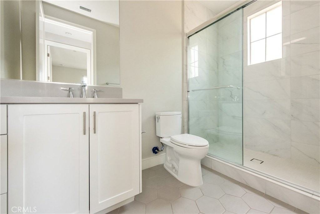 201 Evaroad - Photo 4 of 29