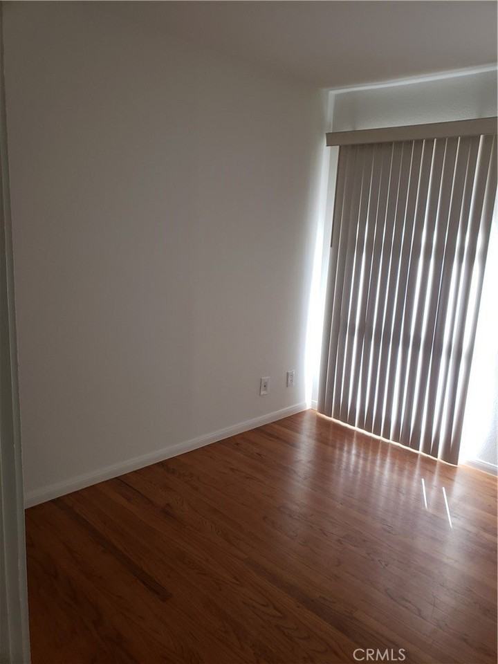 1816 Josie Ave - Photo 3 of 15