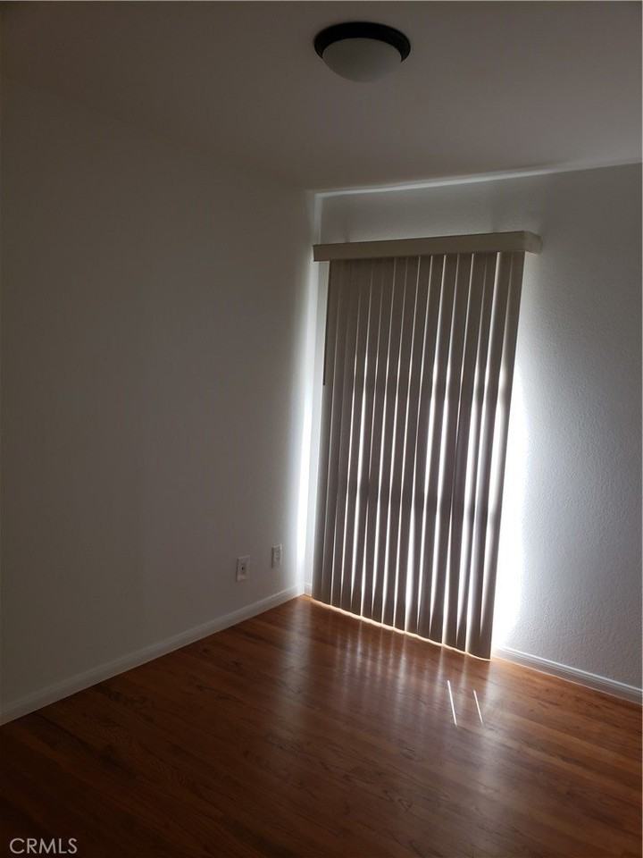 1816 Josie Ave - Photo 4 of 15