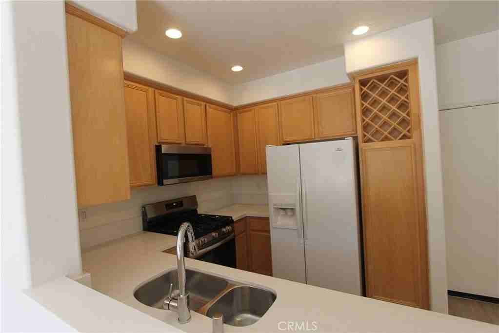 8460 E Tioga Way - Photo 3 of 21