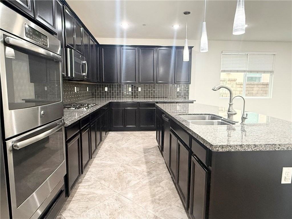 28623 Parkside Dr - Photo 7 of 50