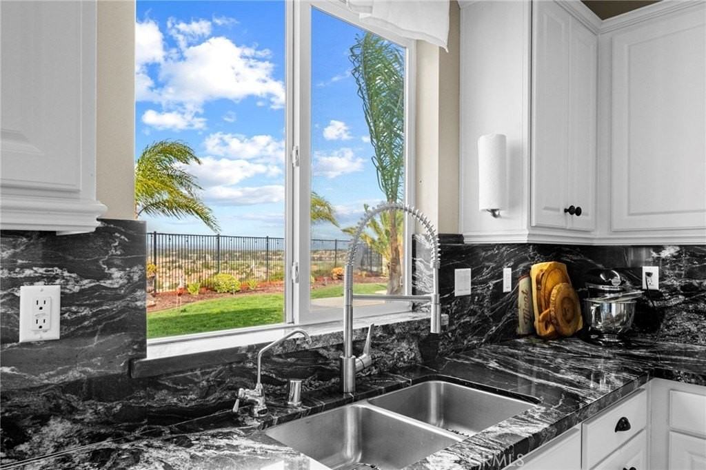 34248 Coppola St - Photo 6 of 48