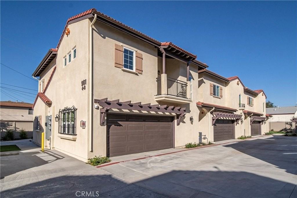 961 E Phillips Blvd #01 - Photo 2 of 14