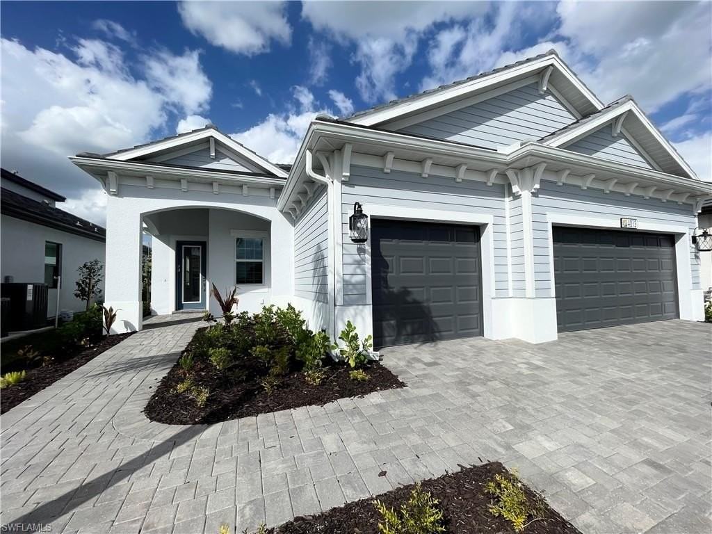 4013 Perseus St - Photo 2 of 30