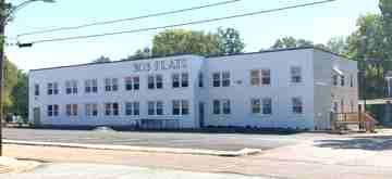 featured image of 303 S Poplar St