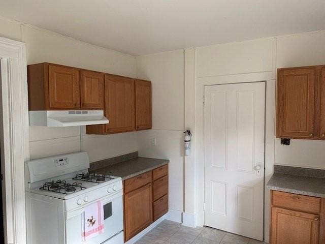 59 East Ave Apt 2 - Photo 5 of 10