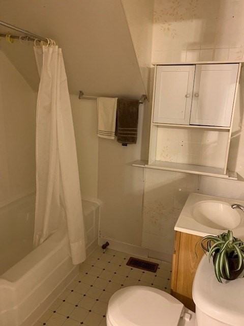 59 East Ave Apt 2 - Photo 7 of 10