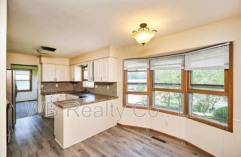 2101 Pleasant St - Photo 6 of 30