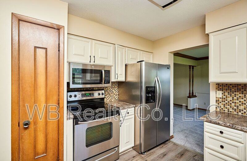 2101 Pleasant St - Photo 7 of 30