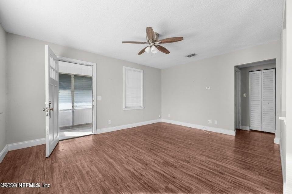 2981 Ernest St - Photo 3 of 9