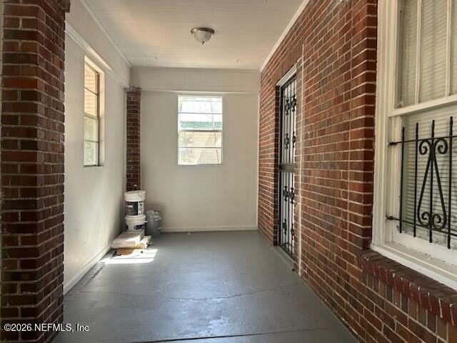 678 Ivy St - Photo 4 of 32