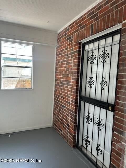 678 Ivy St - Photo 5 of 32