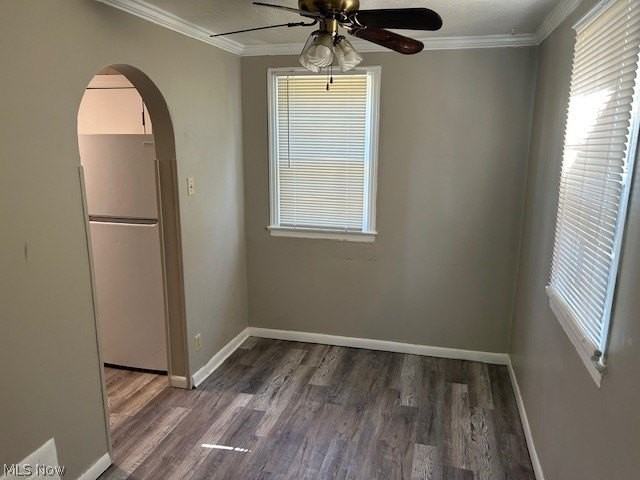 1736 Spring Ave Ne - Photo 6 of 7