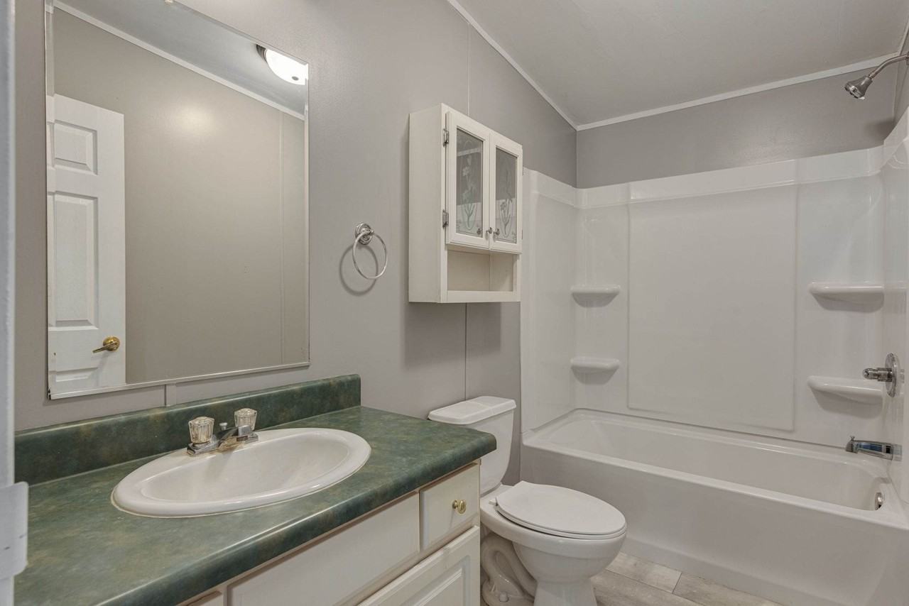 113 Simon Latour Rd - Photo 7 of 20