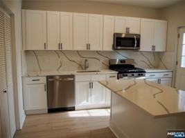 featured image of 1205 Hillside Pl