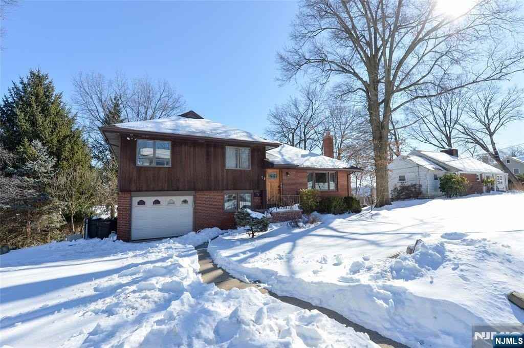 79 Grand Blvd - Photo 3 of 32