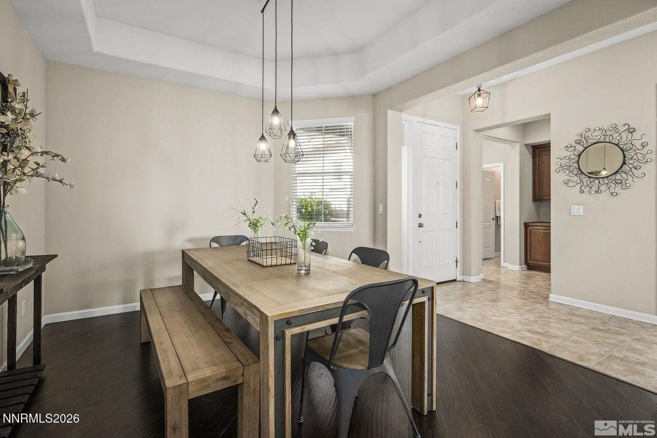 735 Sienna Park Dr - Photo 3 of 24