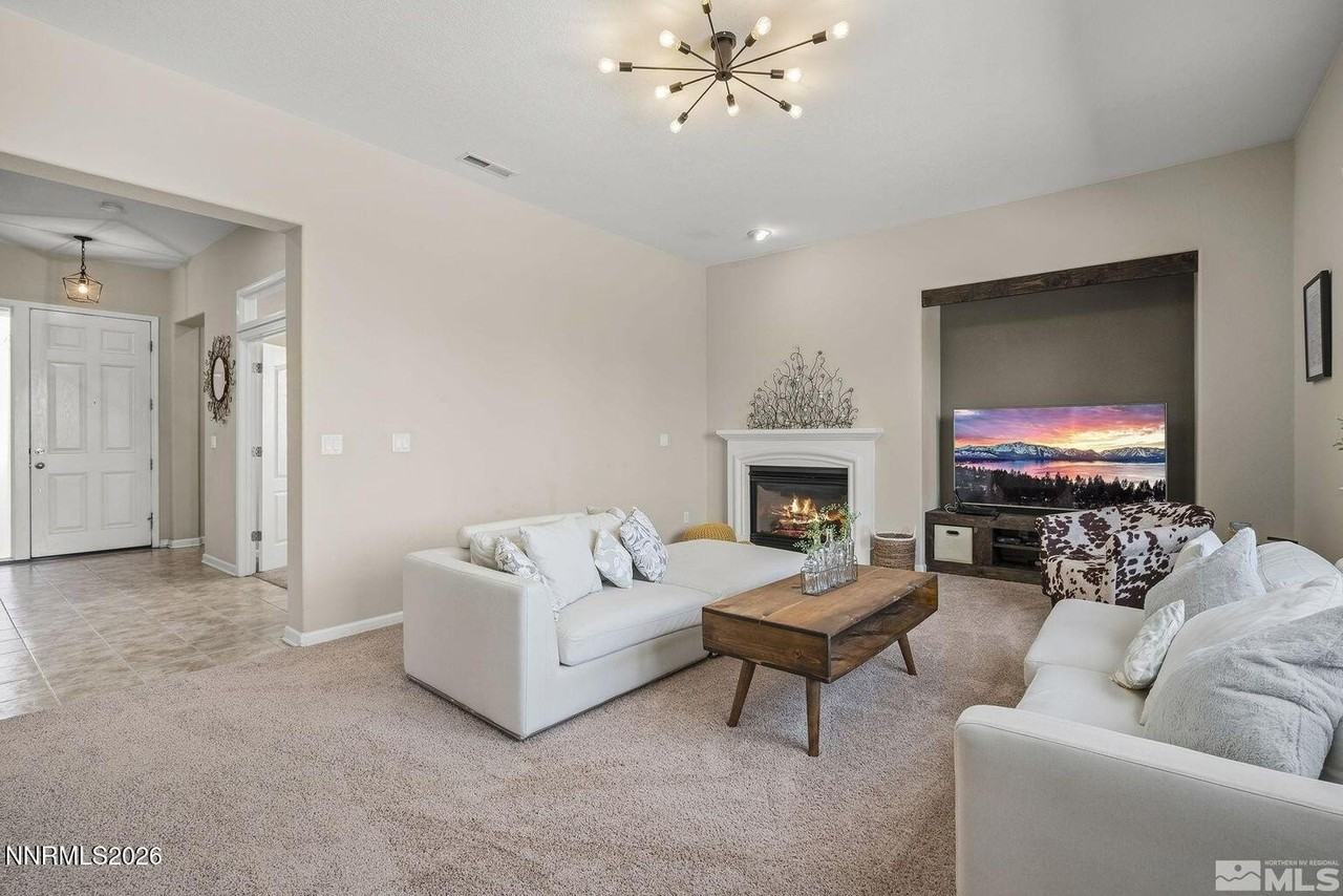 735 Sienna Park Dr - Photo 5 of 24