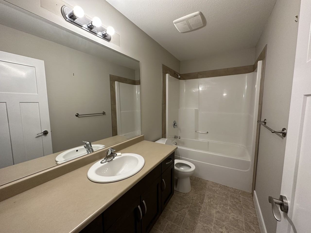 51106 Sophie Crescent - Photo 6 of 8