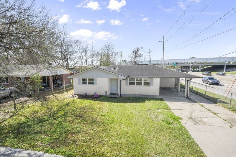 8120 N Essen Heights Ct - Photo 2 of 21