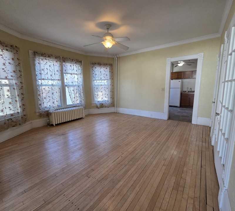 115 E Parkway Ave - Photo 5 of 25