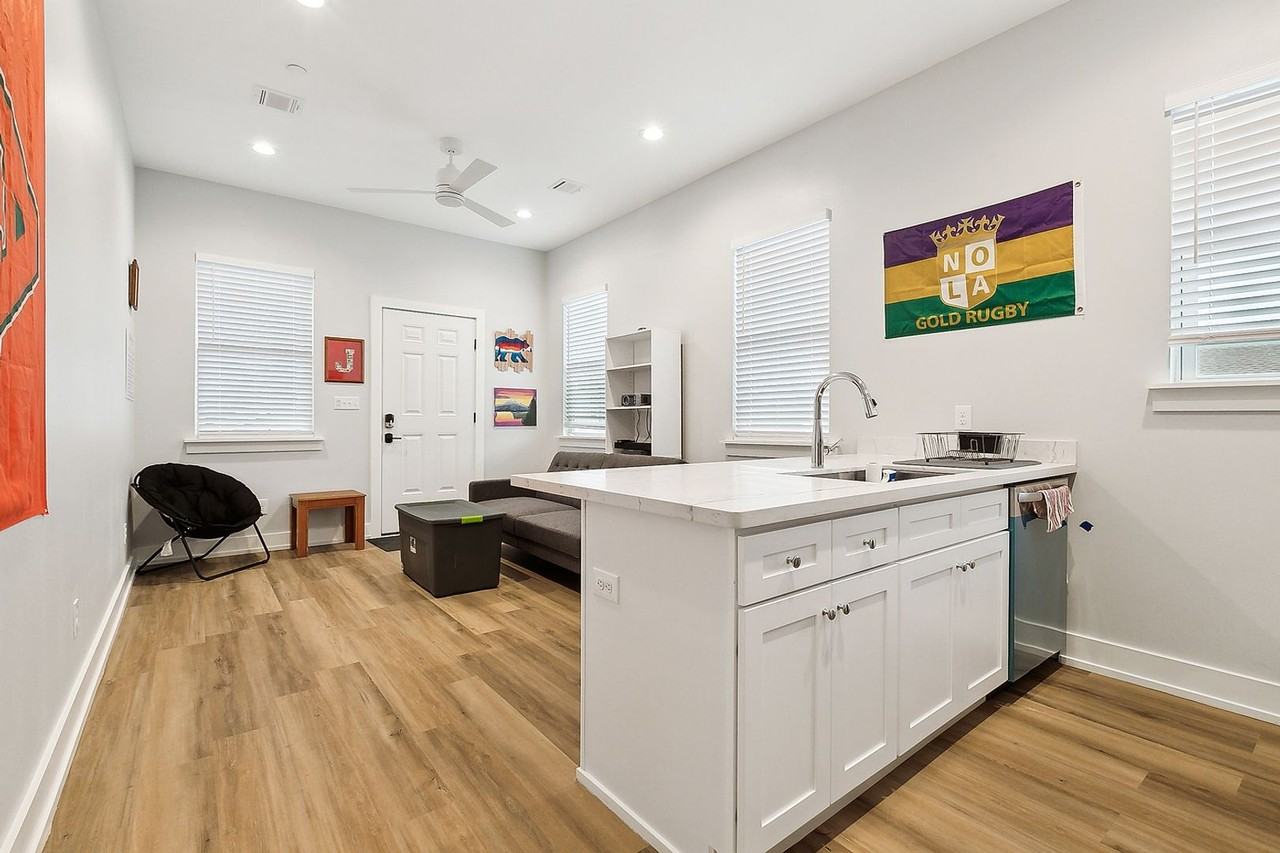 1809 Hillary St - Photo 2 of 6