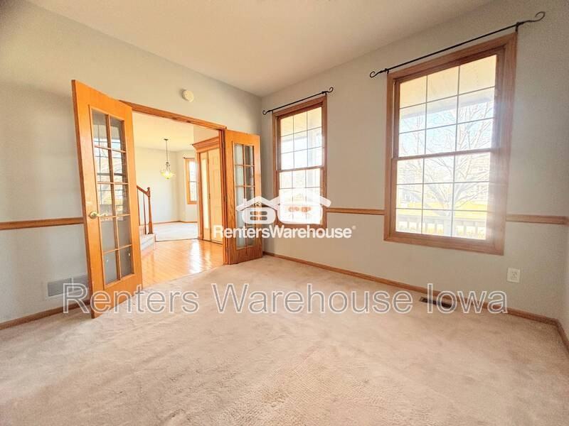 6874 Dakota Dr - Photo 4 of 26